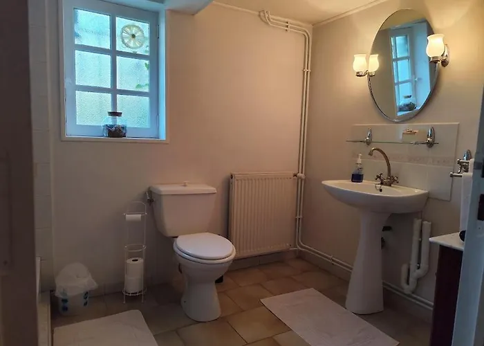 Pensión Jolie Indépendante Avec Salle D'eau Privée *